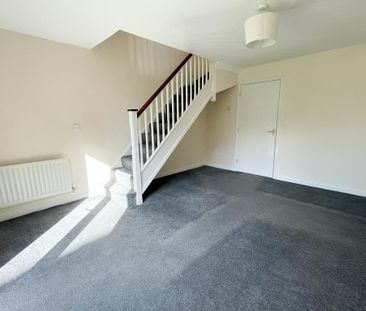2 bedroom semi-detached house to rent - Photo 3