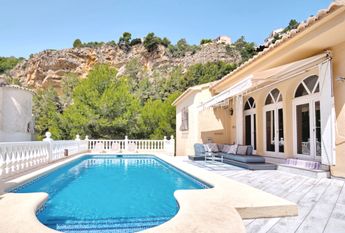 For rent villa with private pool near the beach in Cumbre del Sol, Benitachell