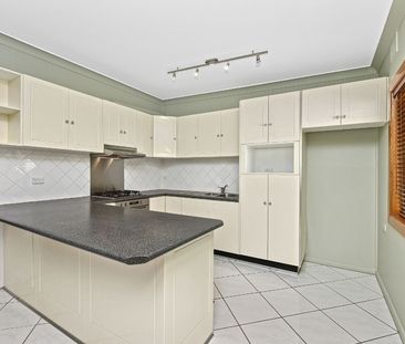 3-Bedroom Family Home - Photo 2