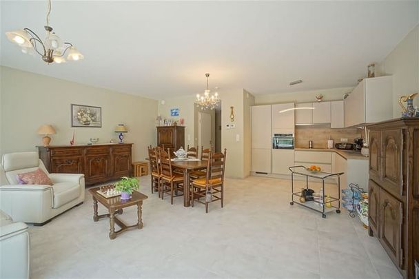 Appartement te huur - Photo 1