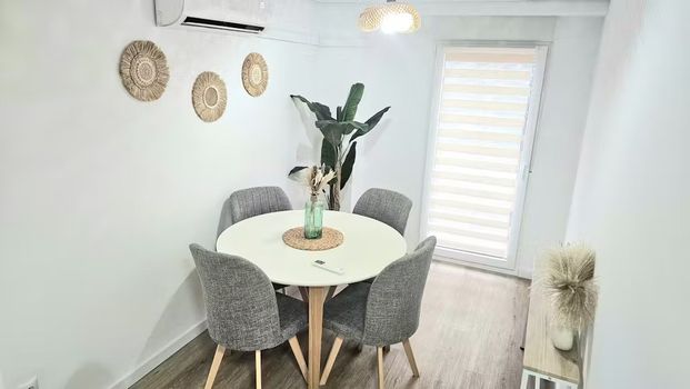 Carrer de Joan Mercader, Valencia, Valencian Community 46011 - Photo 1