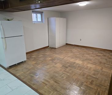 For Lease - 37 Cameo Crescent Unit# Bsmt, Toronto, Ontario - Photo 4