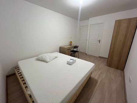 Appartement 4 pièces – LYON - Photo 2