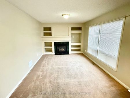 Detached Home For Lease | W8039774 - Photo 2