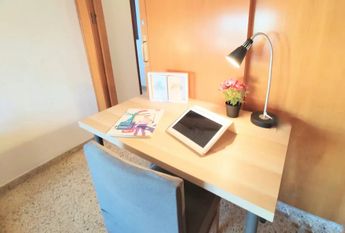 Carrer Isaac Peral, Burjassot, Valencian Community 46100