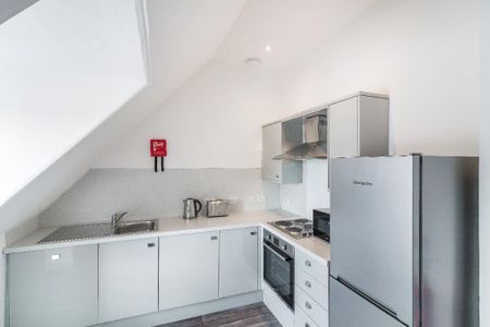 2 bedroom flat to rent - Photo 4