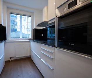 Modernisierte 2-Zimmer-Wohnung mit Lift und Einbauküche in 1100 Wien - Photo 3