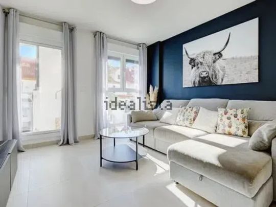 Alquiler de piso en Avenida Reina Sofía, 13 - Photo 1