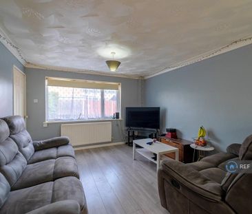 3 bedroom terraced house to rent - Photo 2