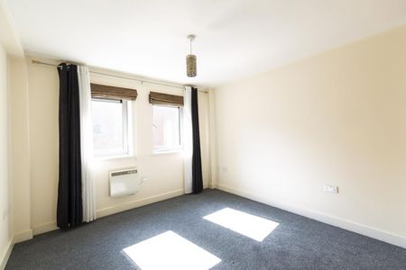 2 Bed Flat - Photo 5