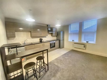 2 bedroom apartment to rent - Photo 3