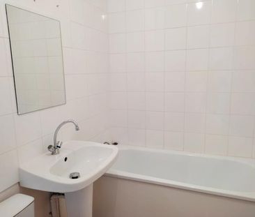 Location Appartement 2 pièces 38m² - Photo 4