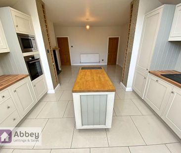 3 bedroom terraced house to rent - Photo 1