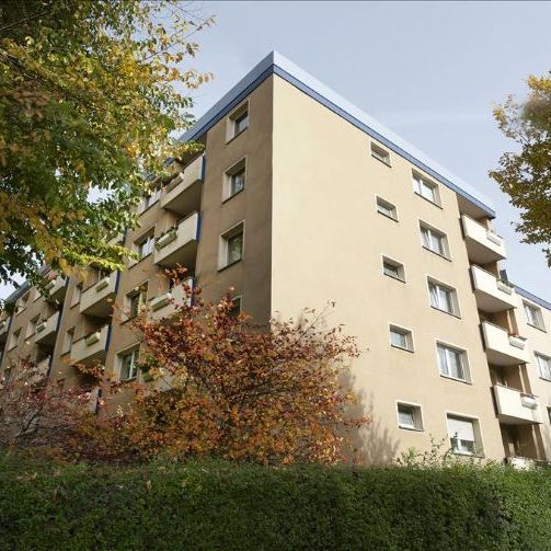 Zentral gelegen - modernisiert und bald einzugsbereit - Foto 1