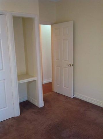 WELL MAINTAINED & PRESENTED COLONIAL DESIGNED HOME WITH CHARM & CHARACTER - Photo 4