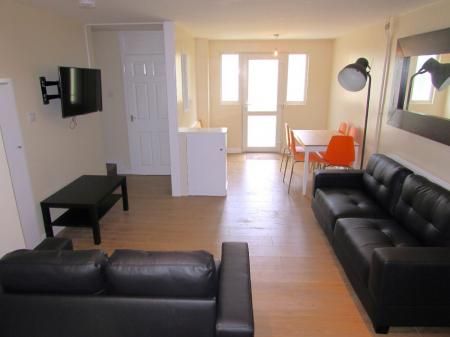 5 Bed Student Home - 31 Somner Close - Photo 5