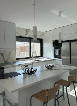 Διαμέρισμα για ενοικίαση Κέντρο (Βουλιαγμένη) - Photo 1