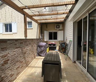 Location Appartement 4 pièces 81m² ST DENIS 97400 - Photo 6