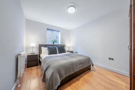 3 bedroom terraced house to rent - Photo 4