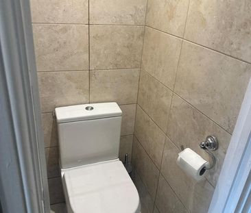 Studio to rent - Photo 6