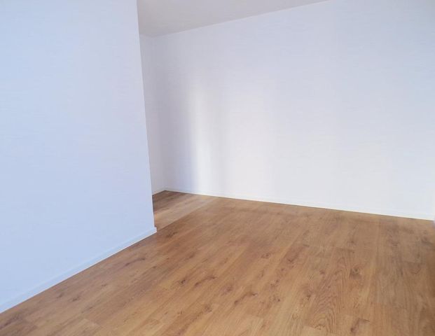 Gemütliche 2 Zimmer Wohnung in Zwickau zu vermieten! - Photo 1