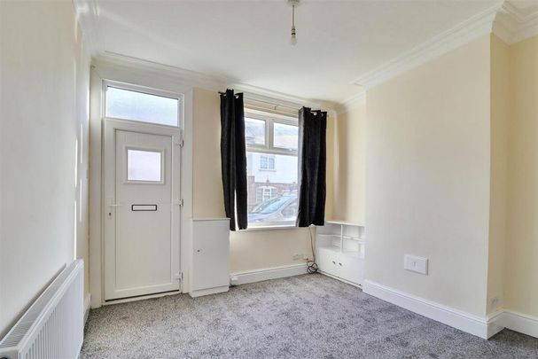 2 bedroom house to rent - Photo 1