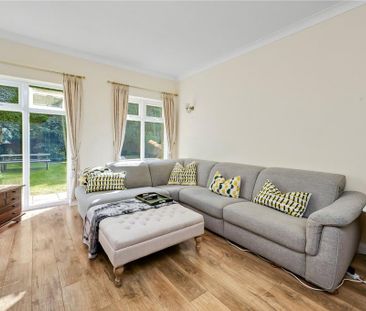 5 bedroom detached house to rent - Photo 2