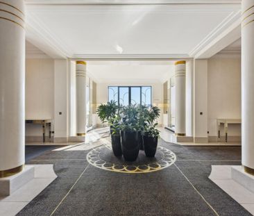 Location Appartement 1 pièce 35m² PARIS 16ème - Photo 3