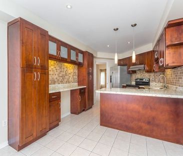 For Lease - 39 Florentine Crescent, Richmond Hill, Ontario - Photo 3