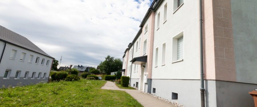 Schicke 2-Raum-Wohnung in ruhiger Waldrandlage von Bärenstein! - Photo 1