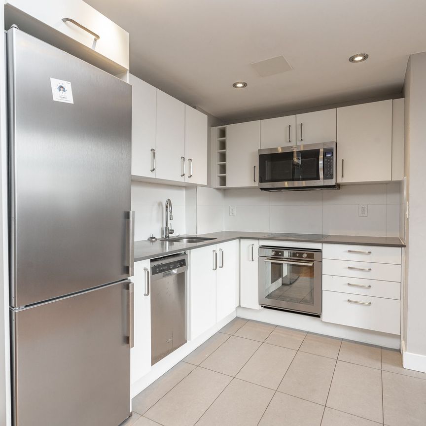 230 Oak Street - Photo 1