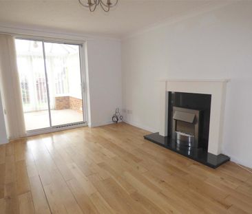 2 bedroom semi-detached house to rent - Photo 2