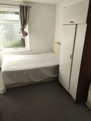 Room in a Shared Flat, Glenfinnan Drive, G20 - Photo 2