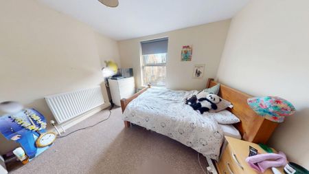 3 bedroom semi-detached house to rent - Photo 4