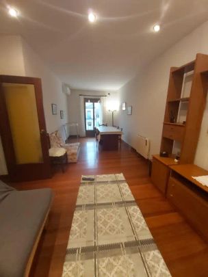 Piso de alquiler en Área Romántica - Photo 1