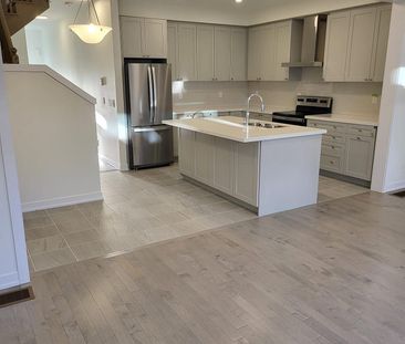 For Lease - 61 Freeman Williams Street, Markham, Ontario - Photo 5