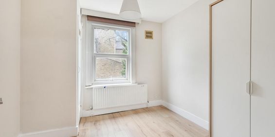 3 bedroom apartment to rent - Photo 3