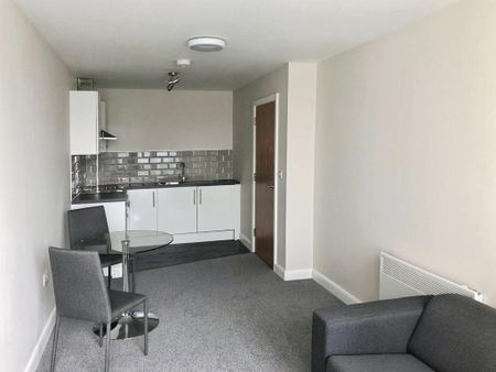 1 bedroom flat to rent - Photo 3