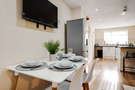 5 Bed Semi-Detached House, Breckfield Rd N, L5 - Photo 5