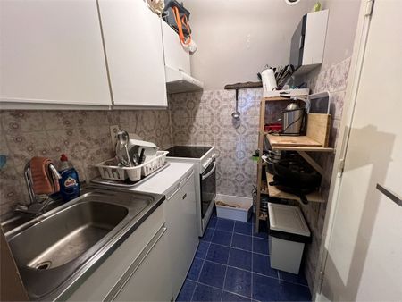 Lichtrijke studio met terras te huur in Leuven centrum! - Photo 5