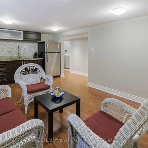 For Lease - 44 Richardson Drive, Aurora, Ontario - Photo 3