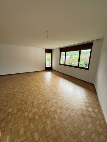 Helle 4.5-Zimmer-Wohnung mit Balkon - Foto 4