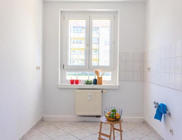 In ruhiger Seitenstraße gelegene 3-Raum-Whg. mit Balkon - Foto 1