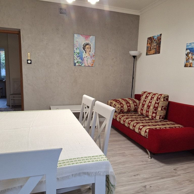 Brwinów - Фото 1