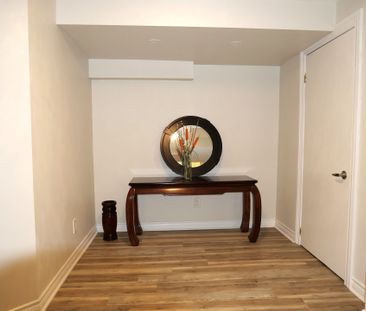 For Lease - 25 Eastport Drive, Toronto, Ontario - Photo 3