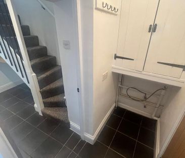 2 bedroom end of terrace house to rent - Photo 3