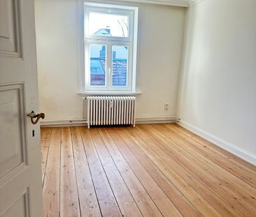 modernisierte 2,5 Zimmer Dachgeschosswoh ... - Foto 5