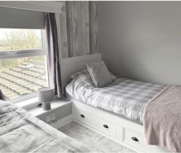 2 bedroom House To Let - Photo 2