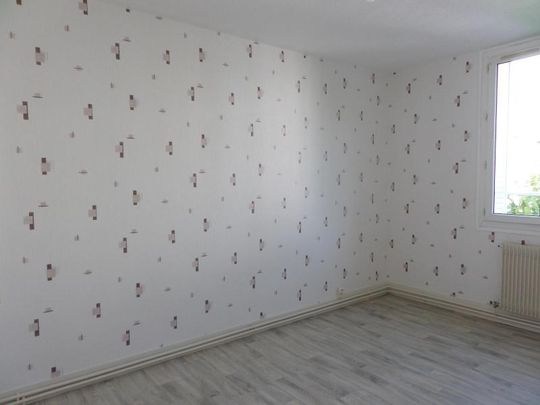 Location Appartement 4 pièces 64m² BOURGES 18000 - Photo 1