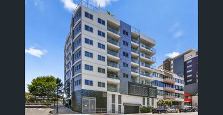 Modern Inner-City Living with Stunning Views – Unit 11/482 Upper Roma Street, Brisbane City - Photo 2